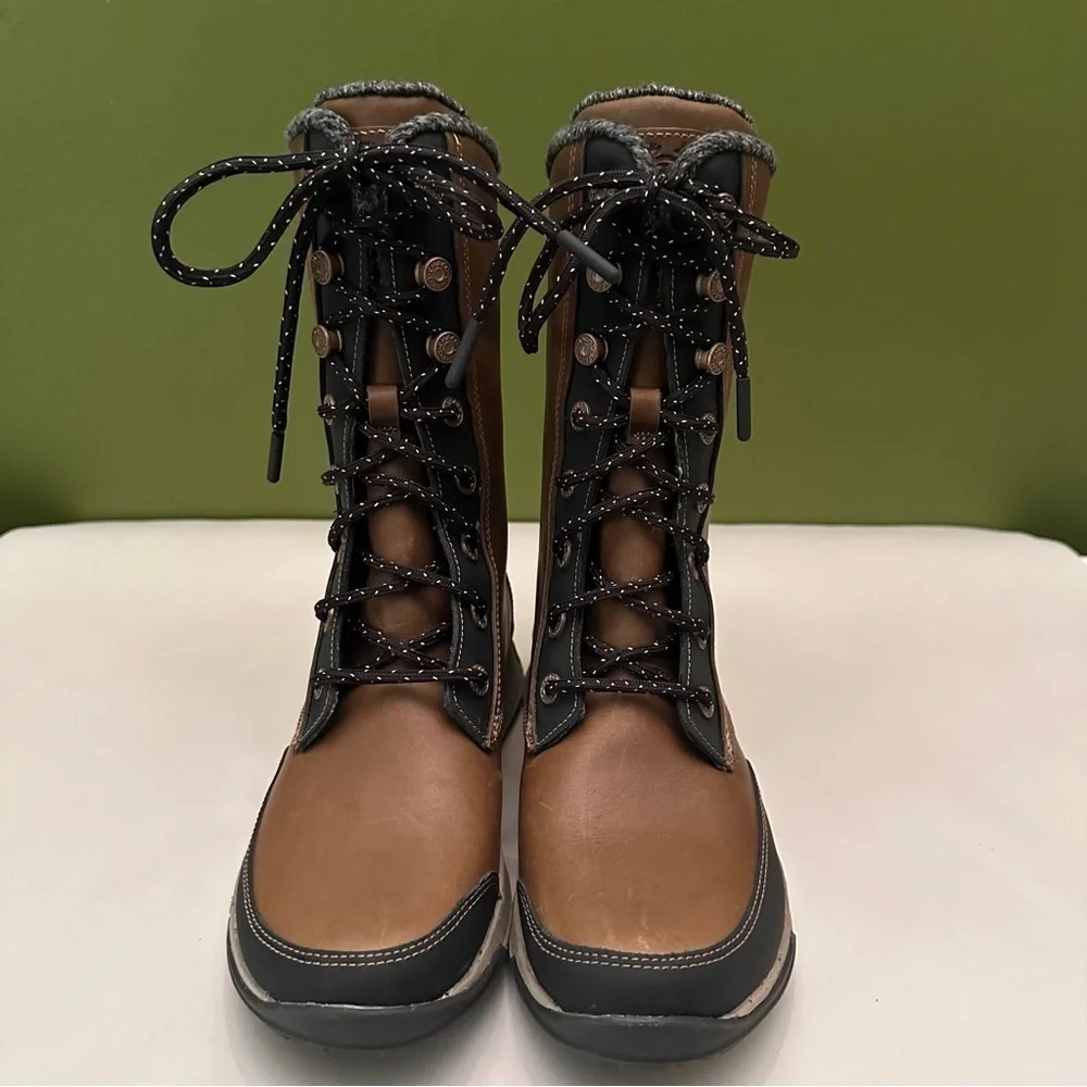 Chaco Women's Borealis Tall Waterproof Boot in Fossil NWOB Size 6